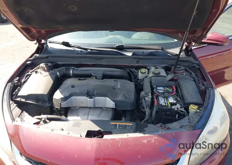 2015 Chevrolet Malibu 1Lt из США, поврежденный, VIN 1G11C5SL2FF129324